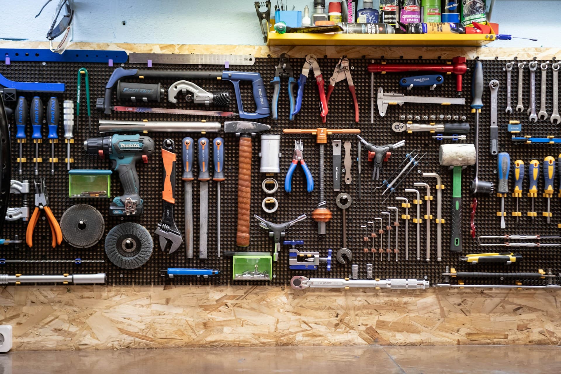 Industrial Tools & Equipment